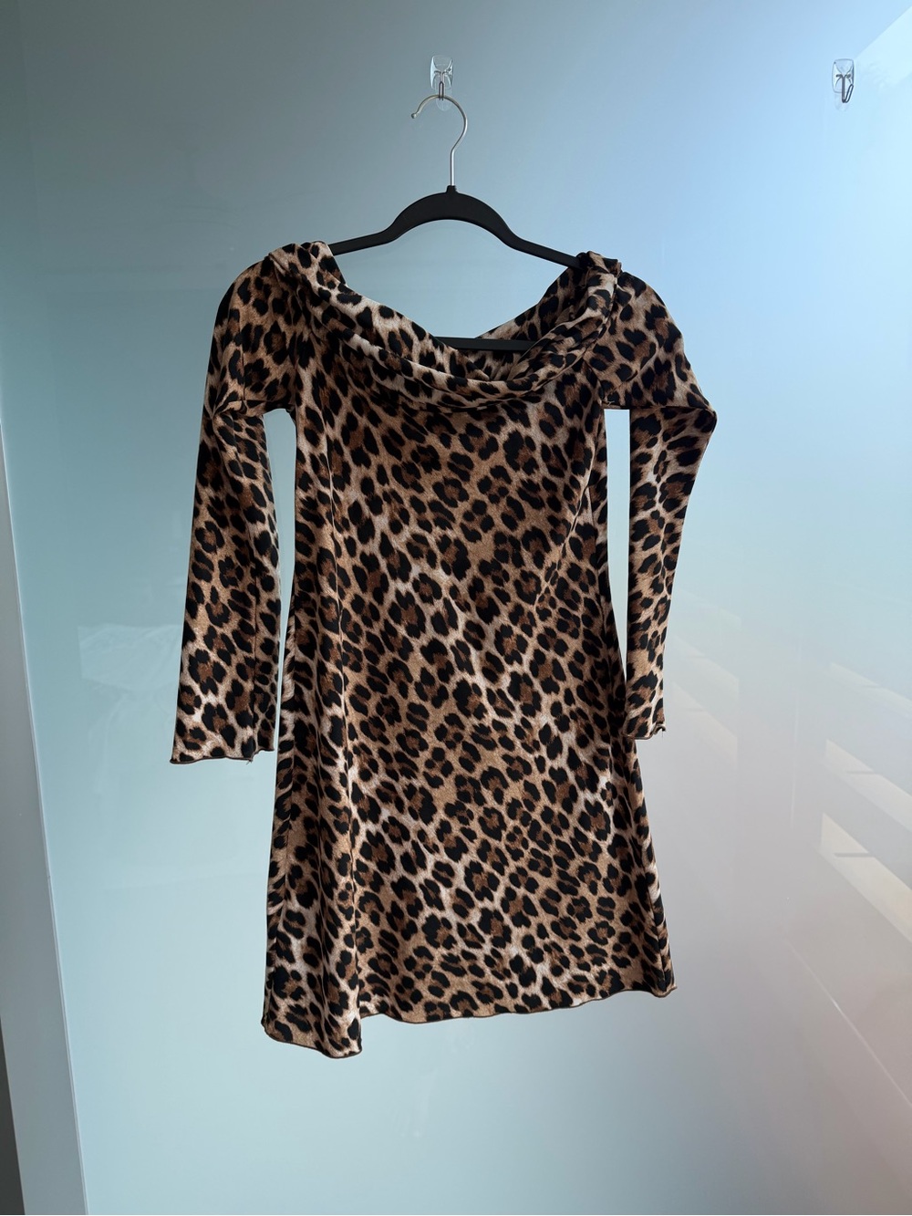MANGO Leopard Print Off Shoulder Long Sleeve Mini Dress - Picture 2 of 4